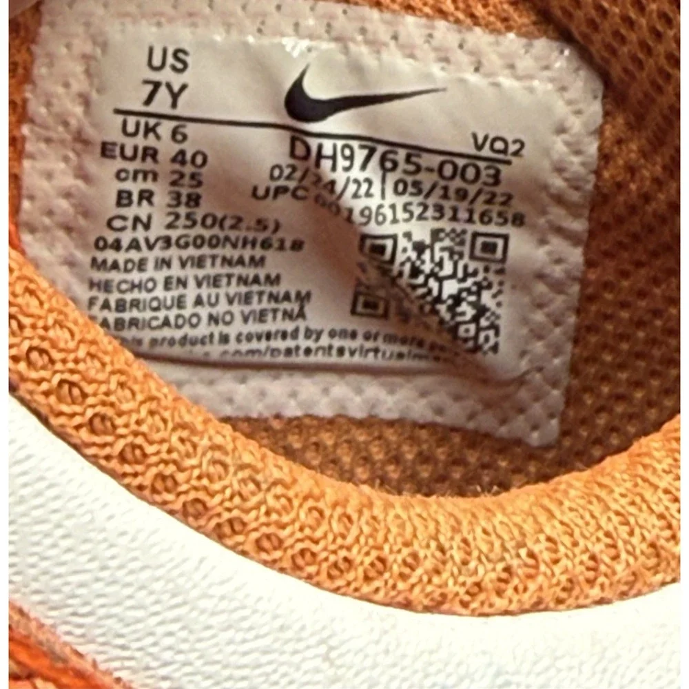 Nike Dunk Low GS Halloween 2022 Sneakers Youth Size 7Y Orange White DH9765-003